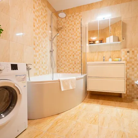 Sarah's With Pool, Wellness *