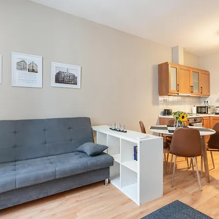 Sarah's With Pool, Wellness