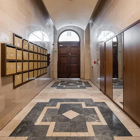 Appartement Sarah's With Pool, Wellness